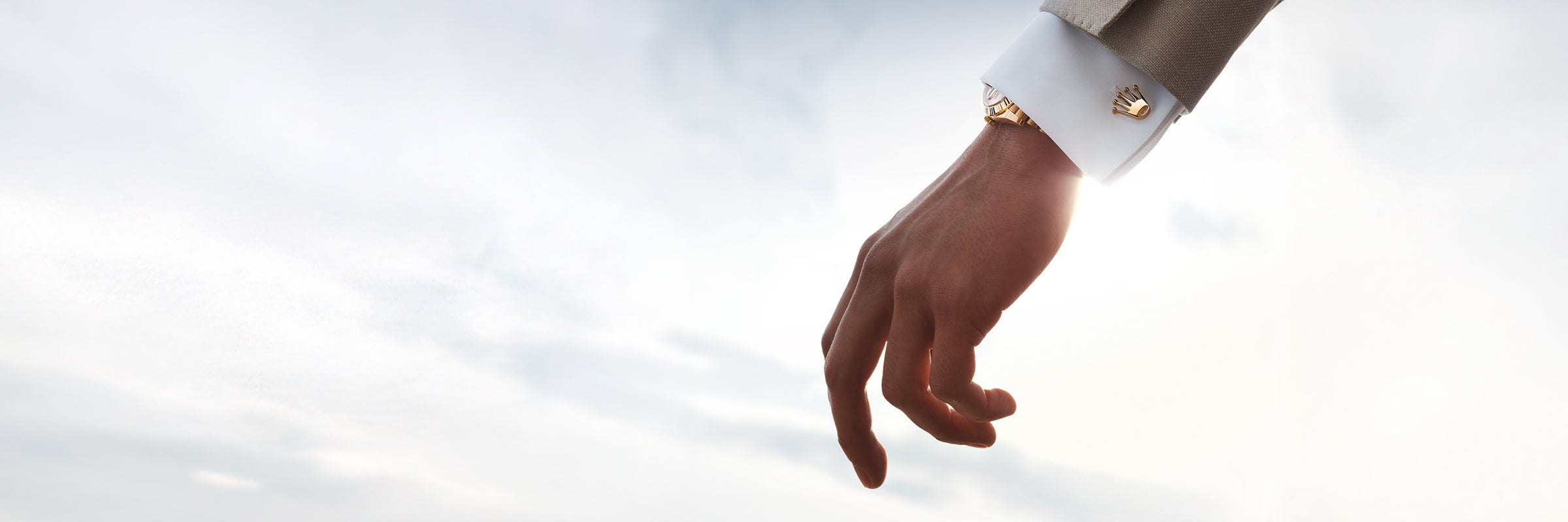 Rolex Manschettenknöpfe „Krone“ in Gelbgold, A1018 bei Juwelier Böckelmann