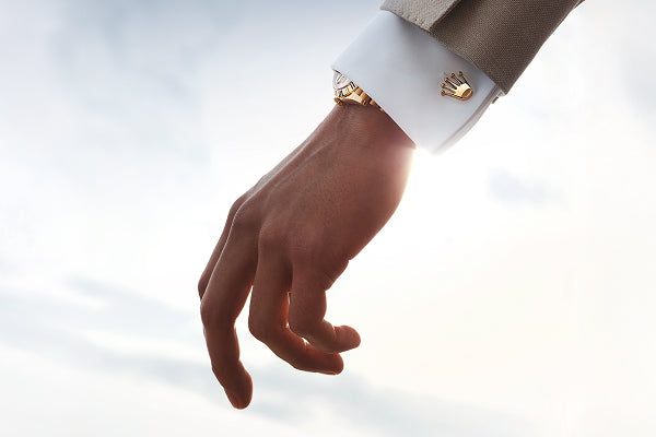 Rolex Manschettenknöpfe „Krone“ in Gelbgold, A1018 bei Juwelier Böckelmann